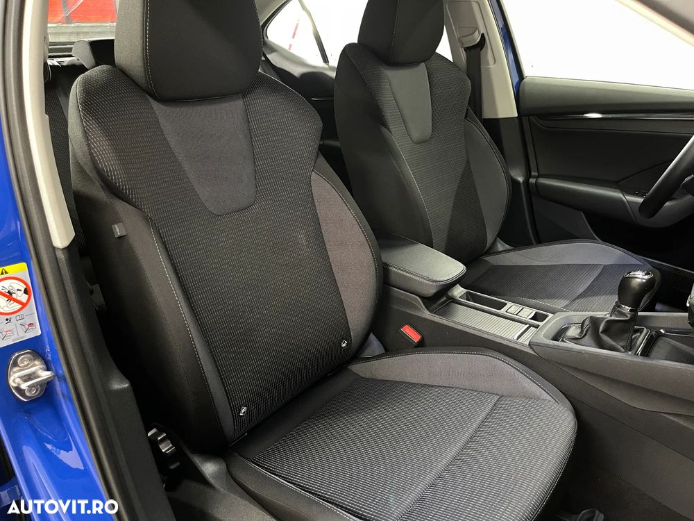 Skoda Octavia 2.0 TDI Ambition - 10