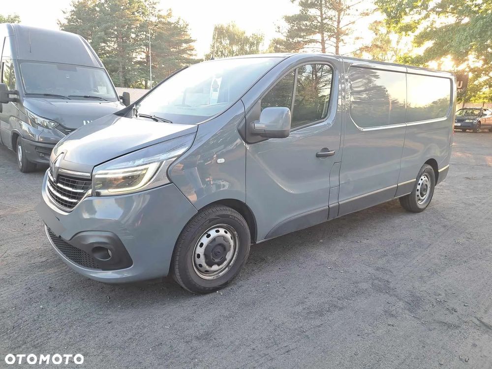 Renault TRAFIC - 1