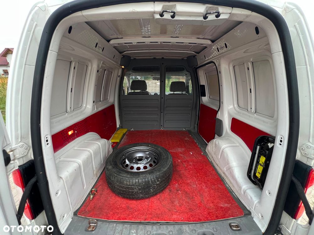 Volkswagen Caddy - 11