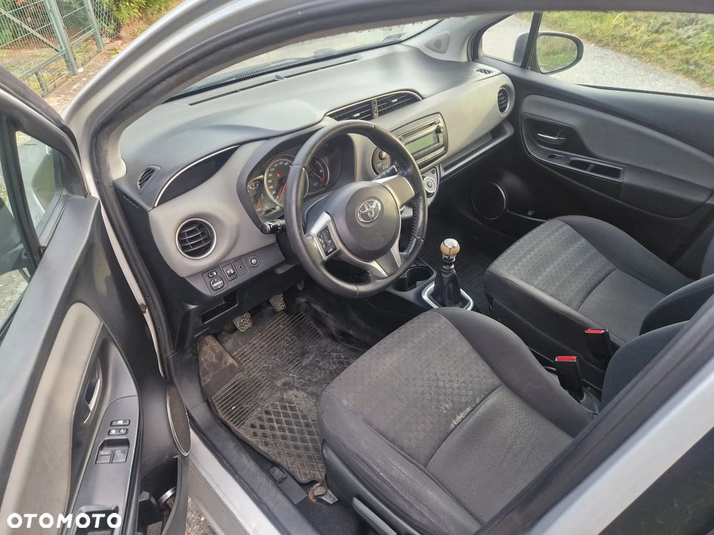 Toyota Yaris - 6