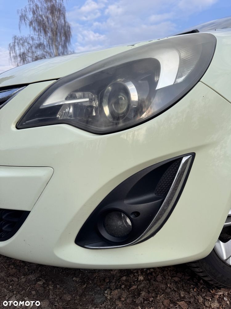 Opel Corsa 1.4 16V Cosmo - 29