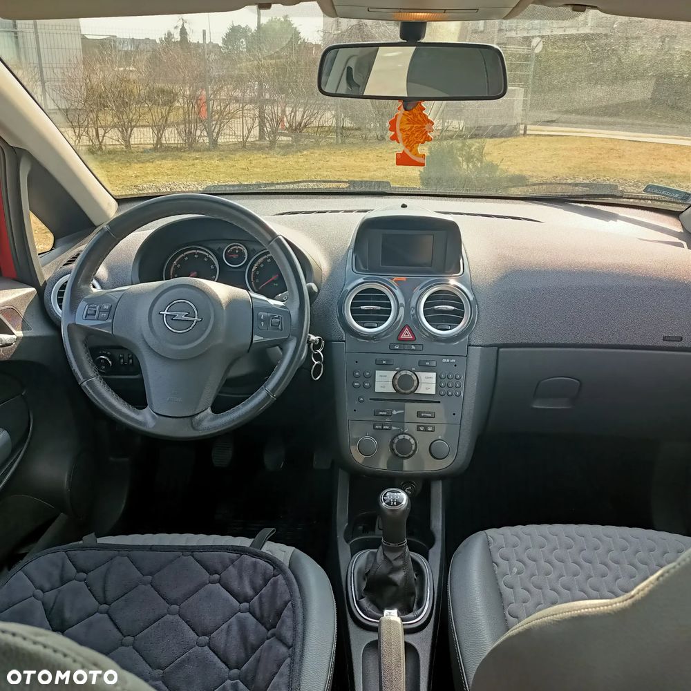 Opel Corsa 1.2 16V Cosmo - 12