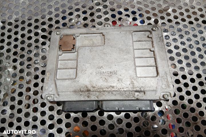 Calculator motor ECU 03E906033 03E906033 Volkswagen VW Polo 4 9N [200 - 2