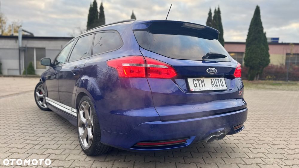 Ford Focus 2.0 EcoBoost ST mit Leder-Exclusiv-Paket - 12