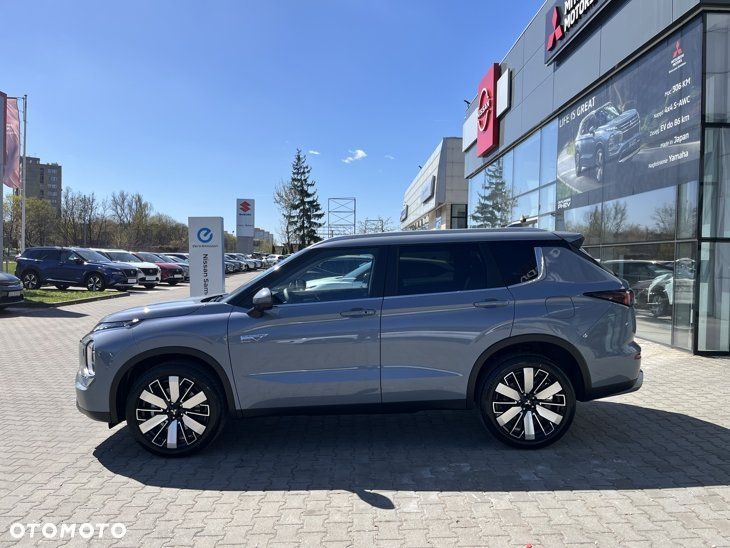 Mitsubishi Outlander - 18