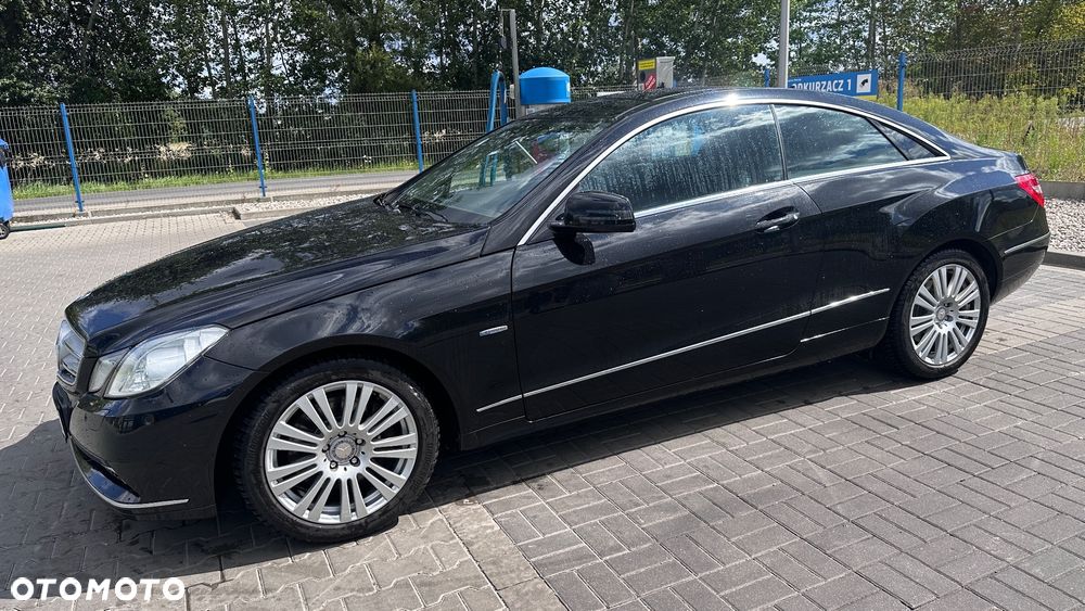 Mercedes-Benz Klasa E 350 CGI BlueEFFICIENCY 7G-TRONIC Avantgarde - 13
