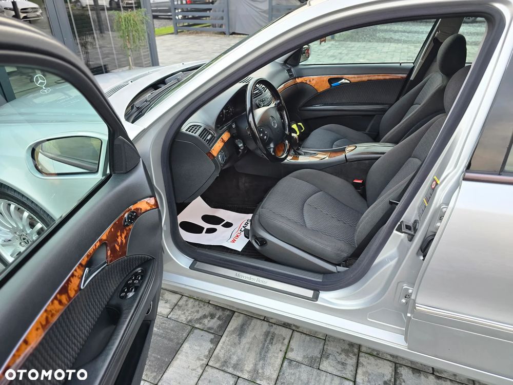 Mercedes-Benz Klasa E 220 CDI Automatik Elegance - 25