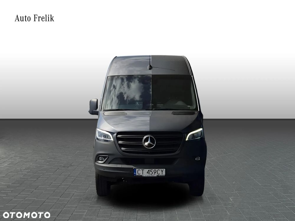 Mercedes-Benz Sprinter 319 4x4 - 8