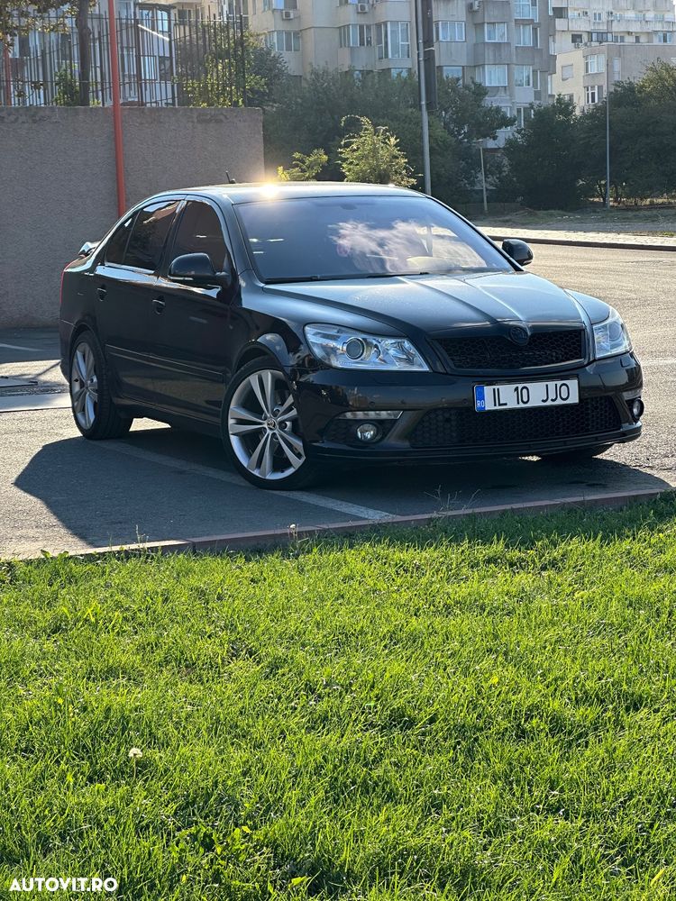 Skoda Octavia 2.0 TDI RS DSG - 1