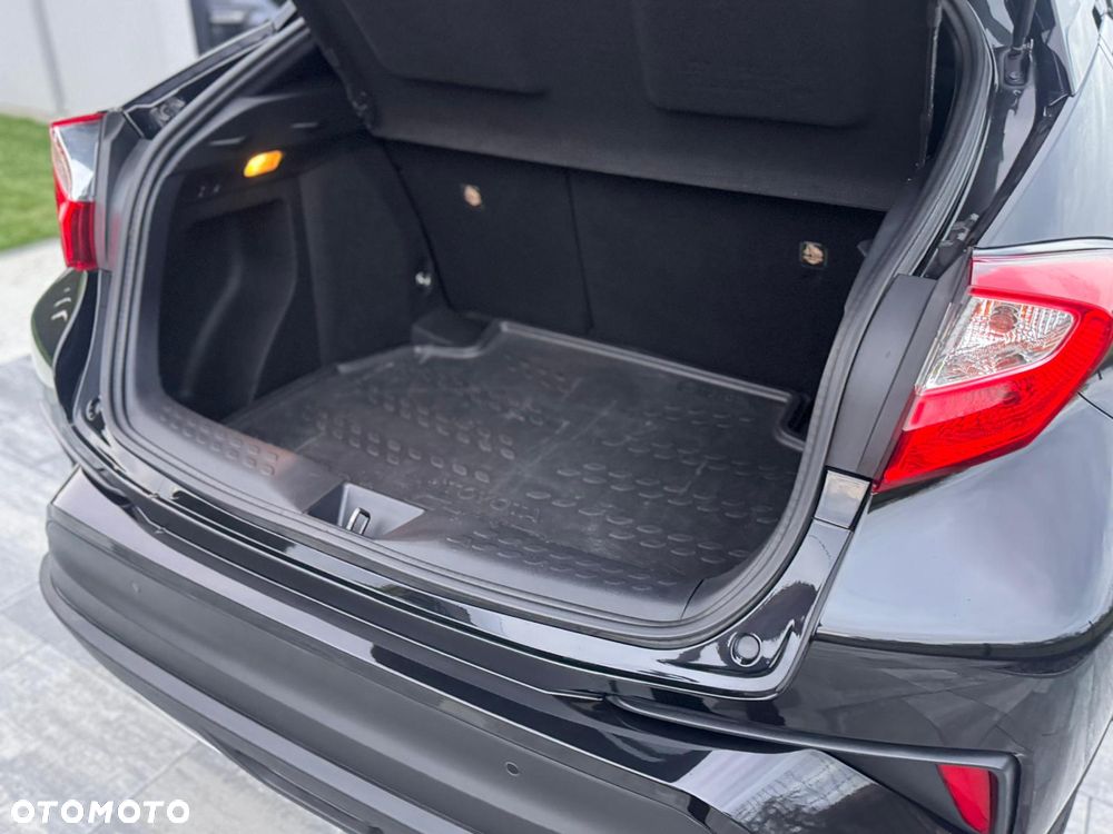Toyota C-HR - 12