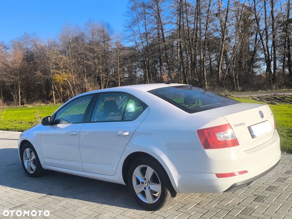Skoda Octavia 1.6 TDI Edition - 12