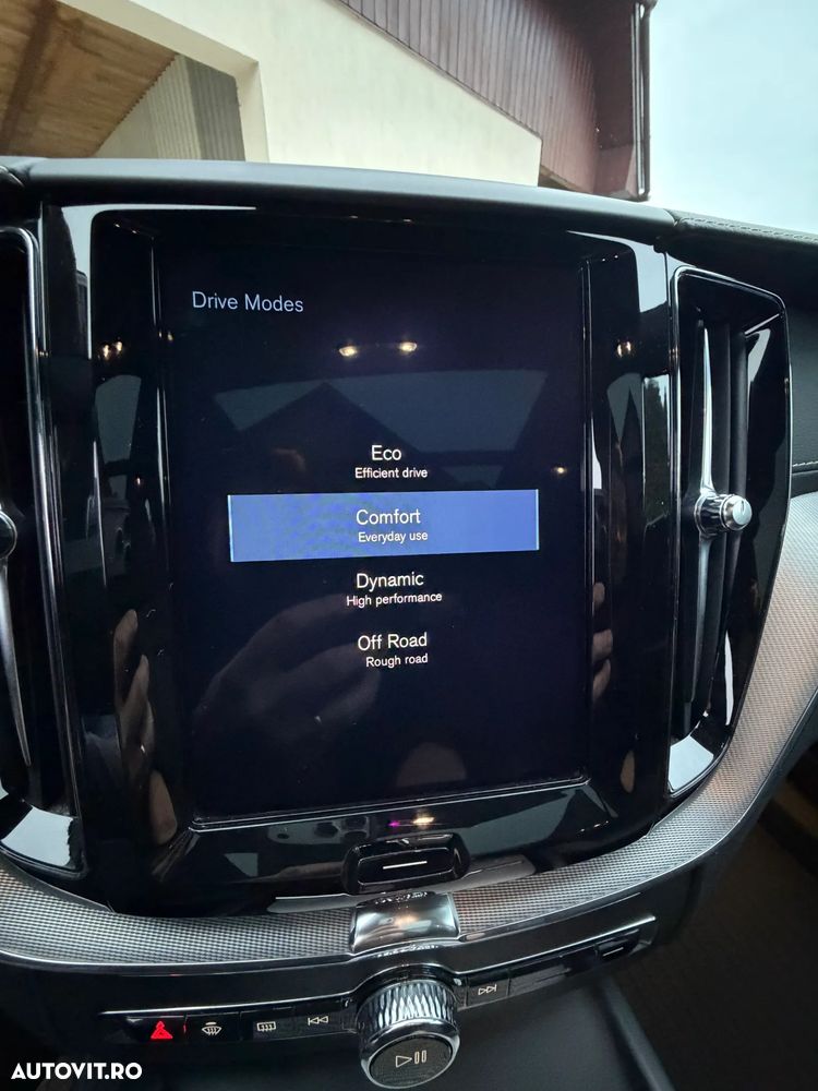 Volvo XC 60 B5 D AWD Geartronic RDesign - 30