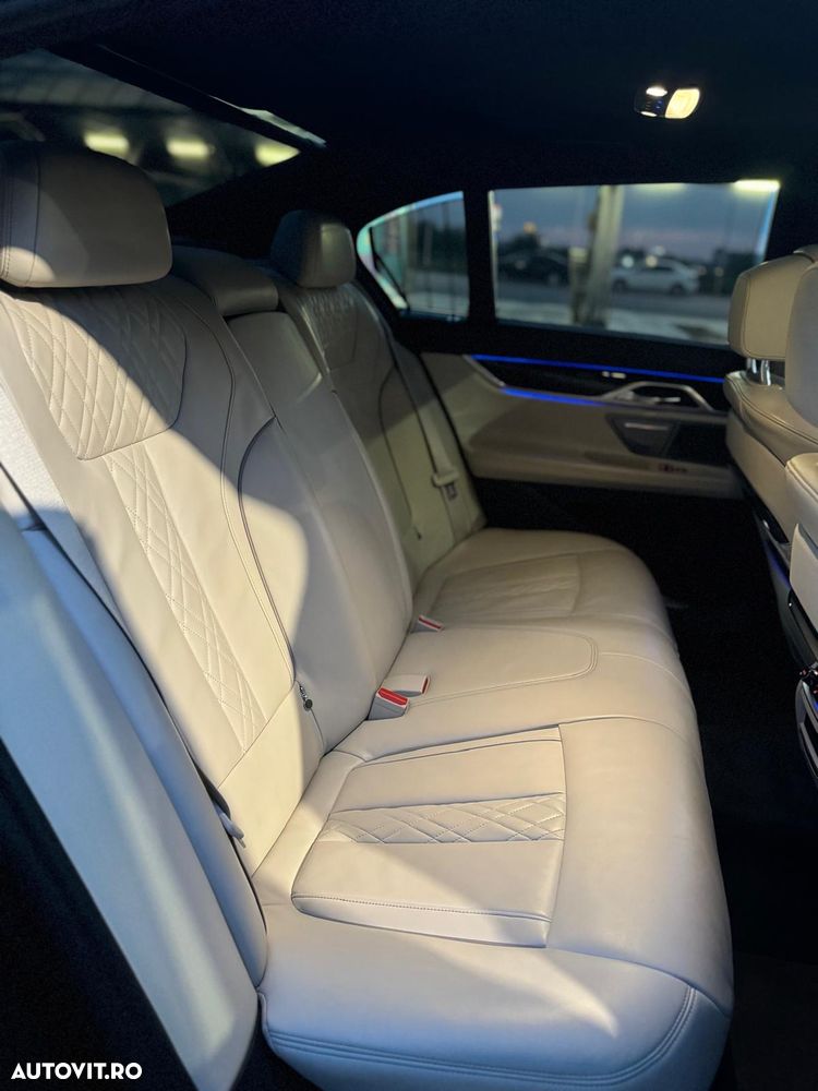 BMW Seria 7 - 17