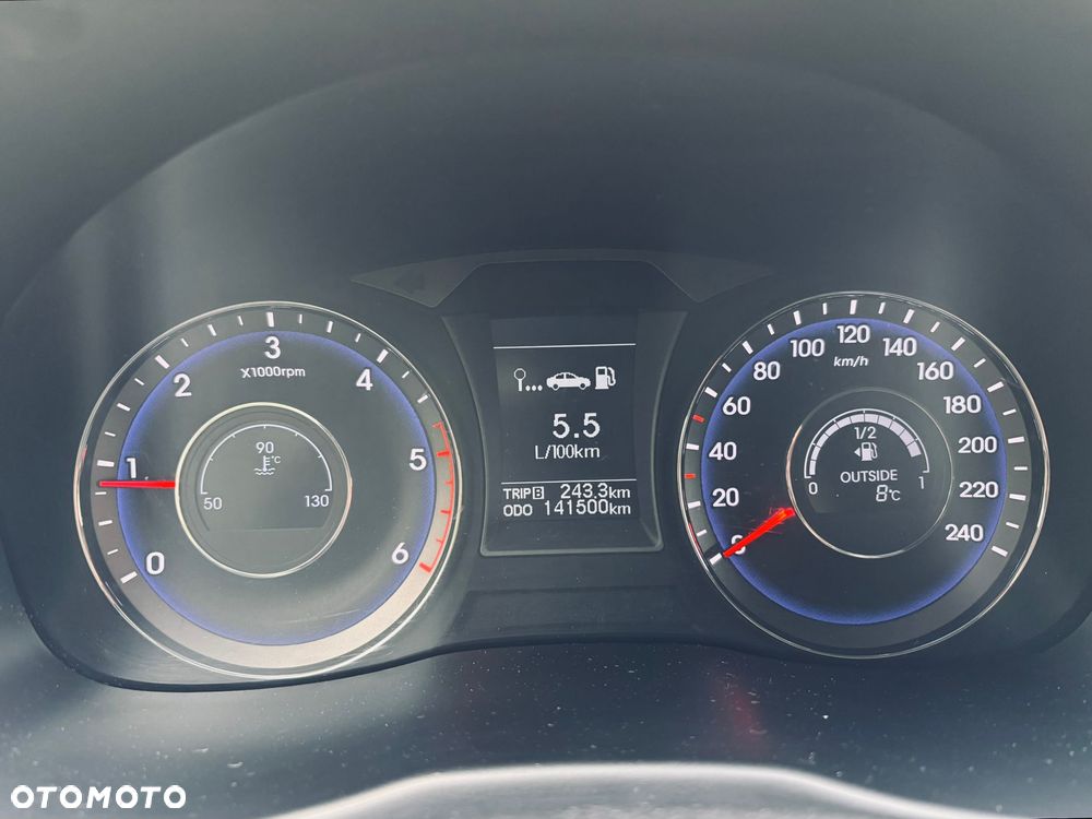 Hyundai i40 1.7 CRDi Comfort + - 29