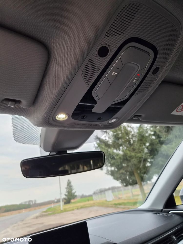 Audi A4 Avant 2.0 TDI S tronic - 11