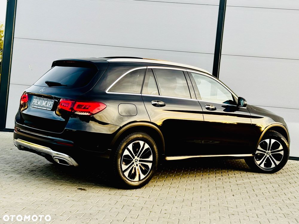 Mercedes-Benz GLC - 23