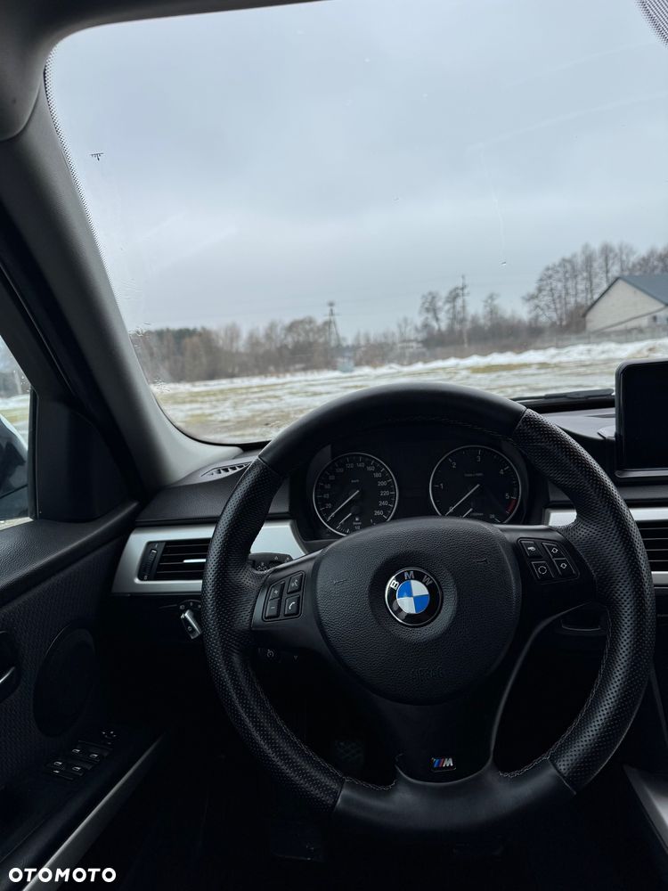 BMW Seria 3 320d - 14
