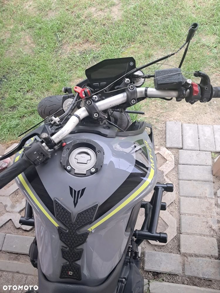 Yamaha MT - 8
