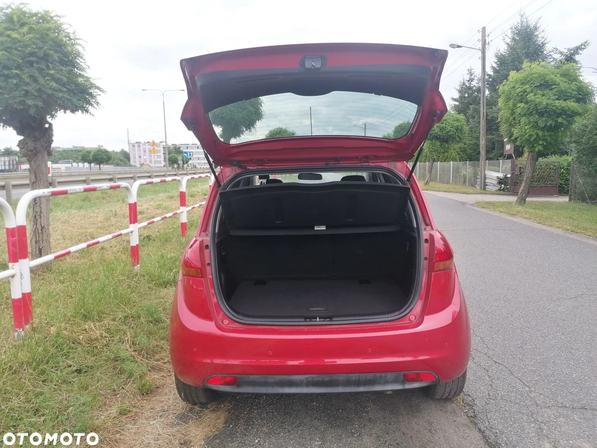 Kia Venga 1.4 CVVT Titanium Collection - 10