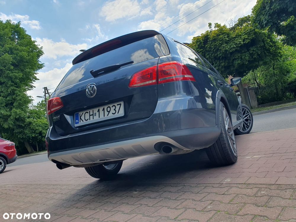 Volkswagen Passat Alltrack 2.0 TDI 4Motion DSG BlueMotion Tec - 38
