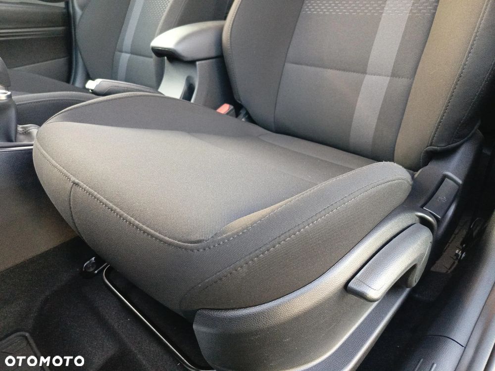 Hyundai i20 1.2 Modern - 12