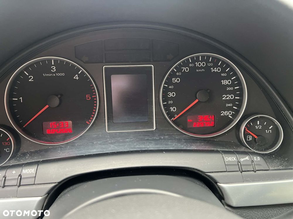 Audi A4 Limousine 2.0 TDI - 9