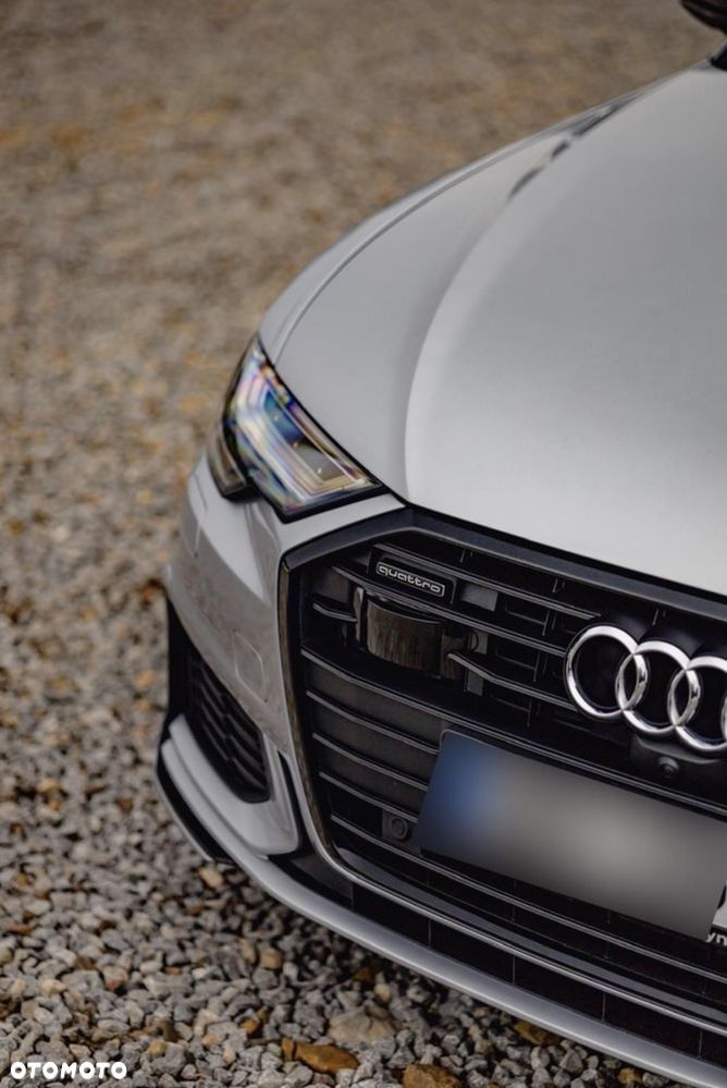 Audi A6 Avant e-tron - 12