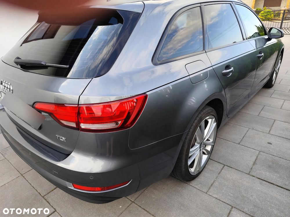Audi A4 Avant - 4