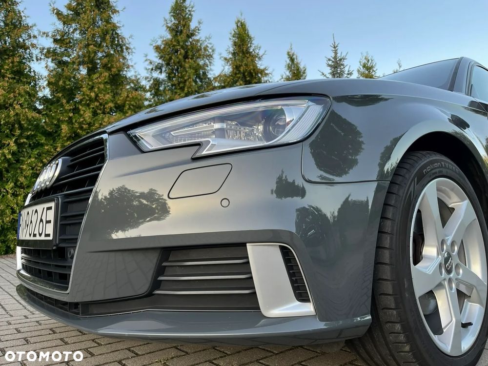 Audi A3 Sportback 2.0 TDI design - 25