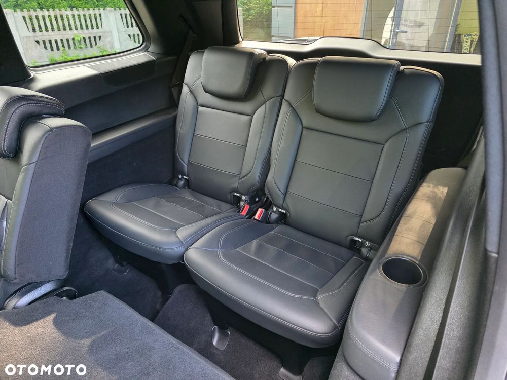 Mercedes-Benz GLS - 24