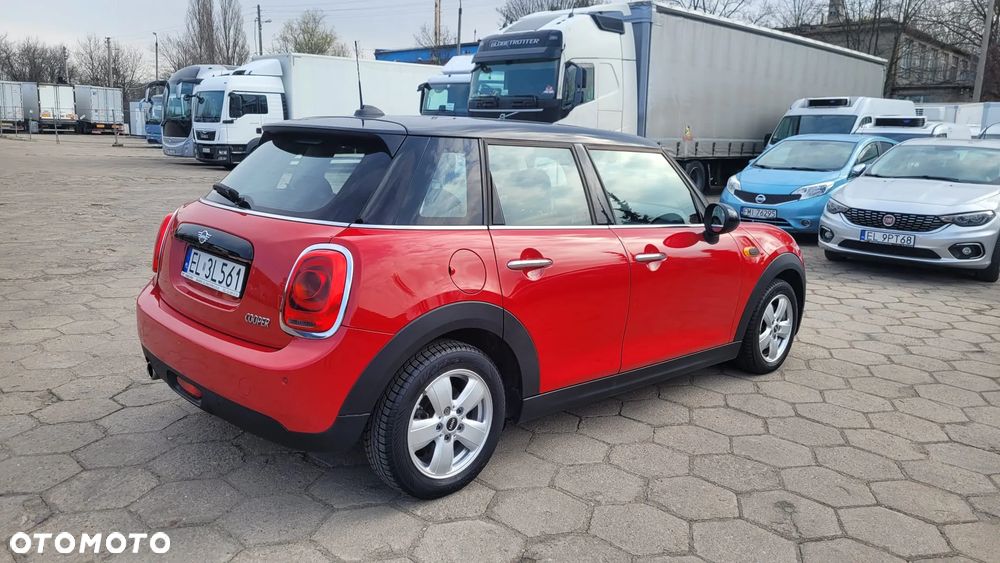 MINI Cooper Standard - 5