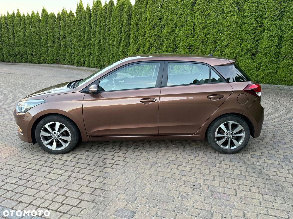 Hyundai i20 1.4 - 7