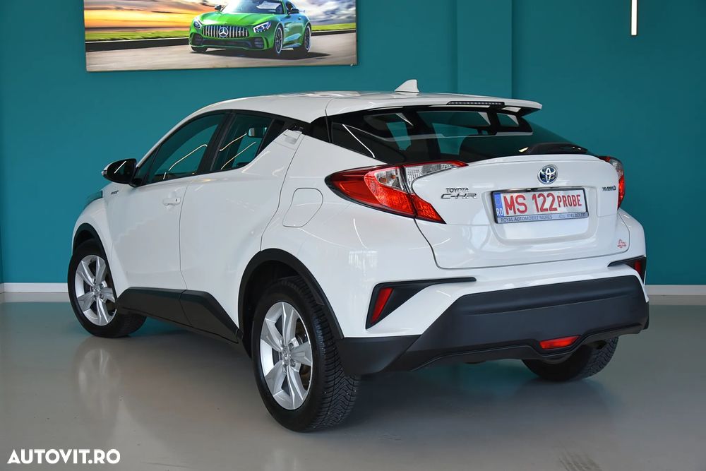 Toyota C-HR Flow - 5