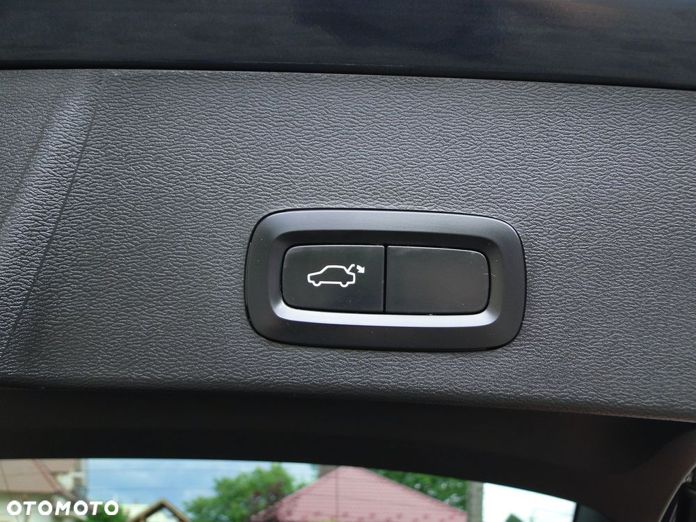 Volvo XC 40 D3 AWD Inscription - 17