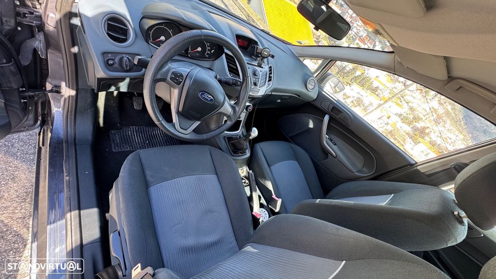Ford Fiesta - 4