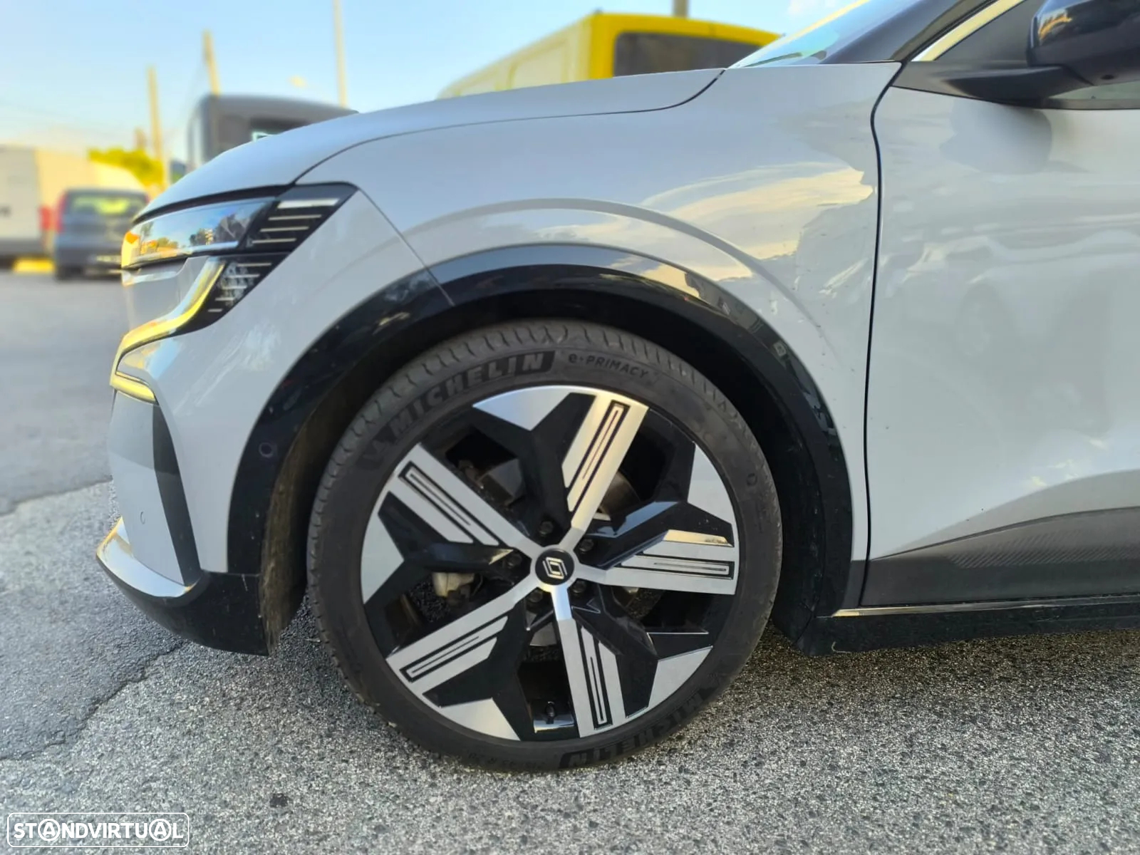 Renault Mégane E-Tech EV60 220hp optimum charge Iconic - 13