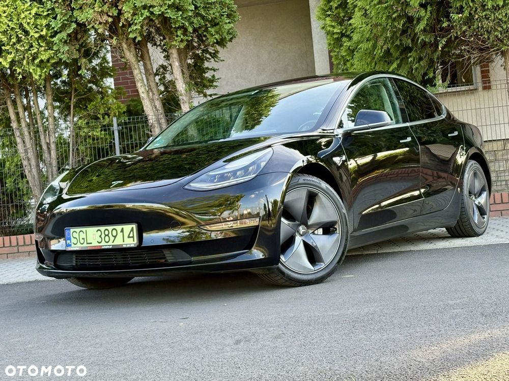 Tesla Model 3 - 2