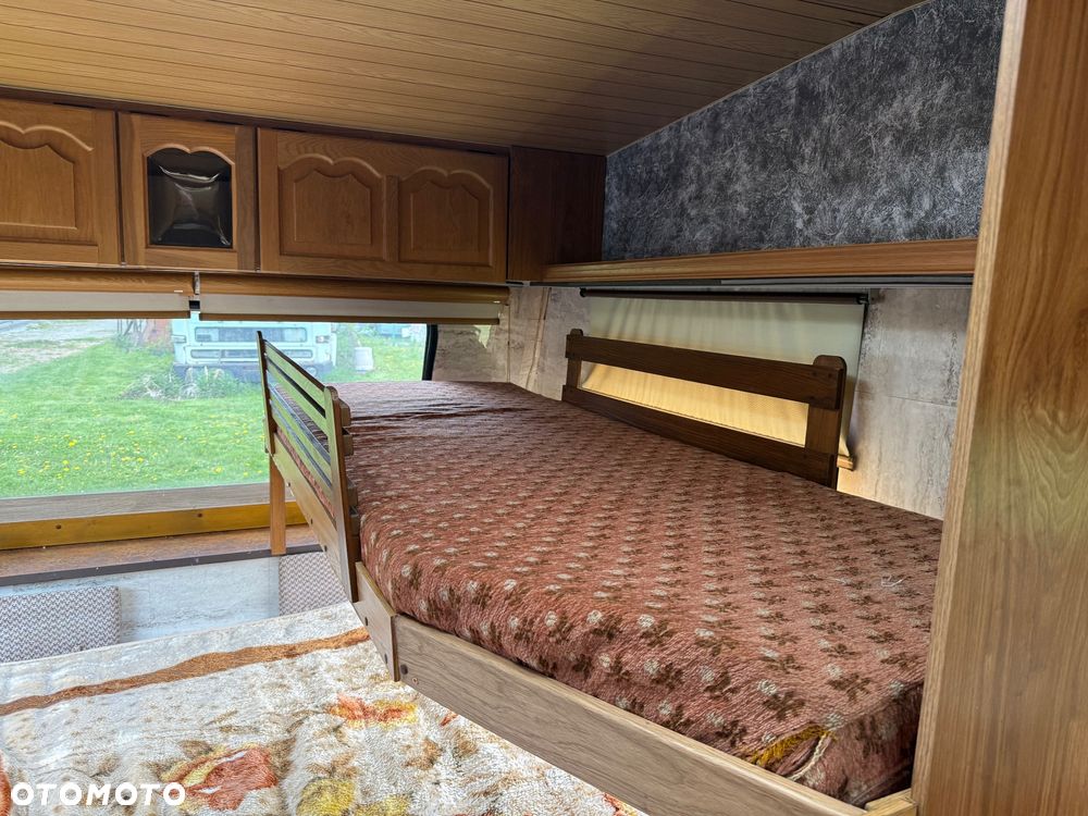 Burstner 5401 Lux - 25