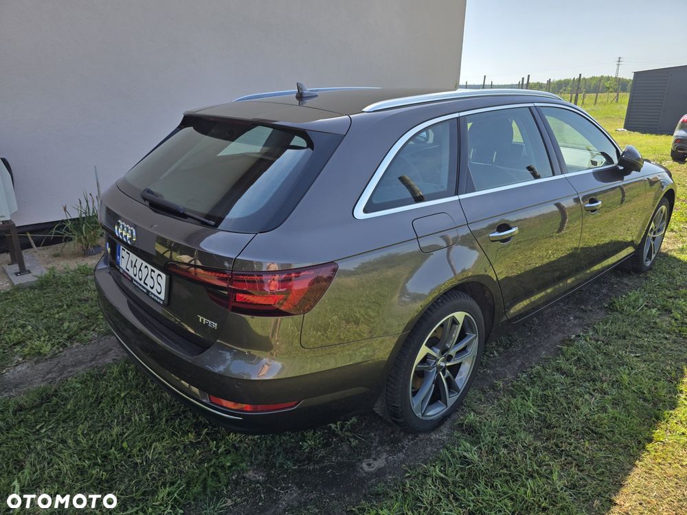 Audi A4 Avant - 1