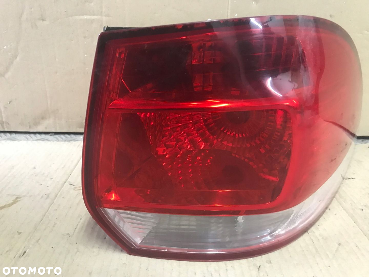 LAMPA PRAWY LUB LEWY TYŁ VW GOLF 5 V KOMBI - 3