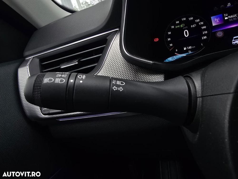 Renault Arkana MHEV 160 EDC Techno - 10