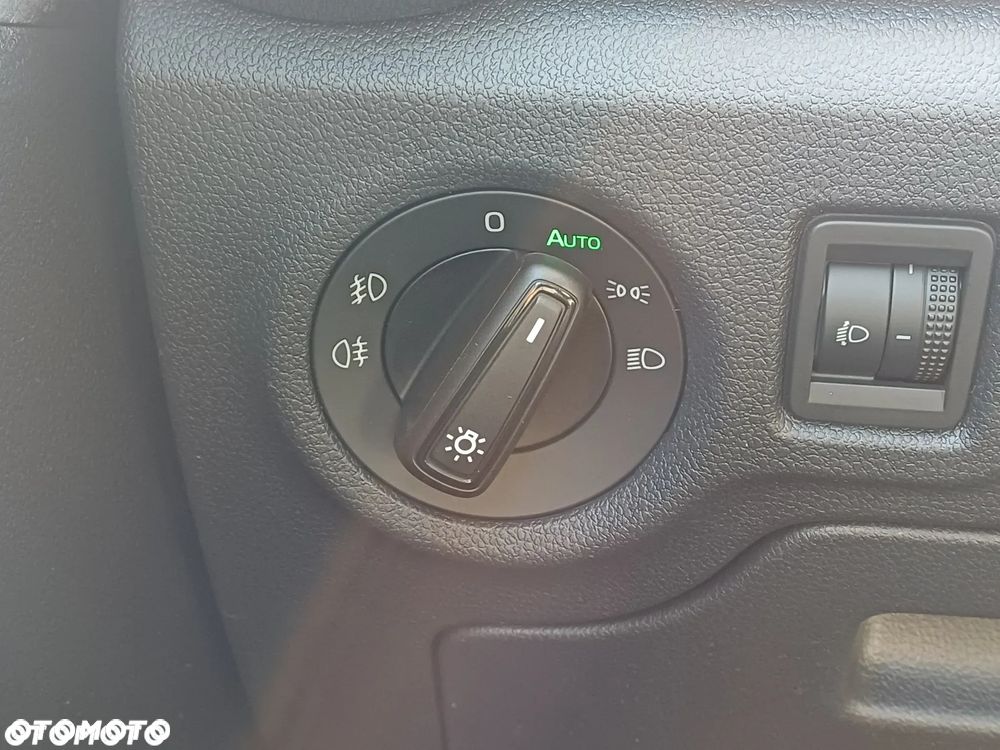 Skoda Fabia 1.0 TSI Drive DSG - 20