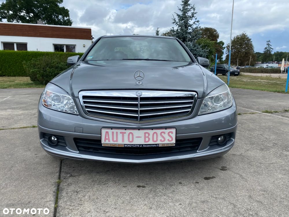 Mercedes-Benz Klasa C 180 CGI BlueEff Classic - 2