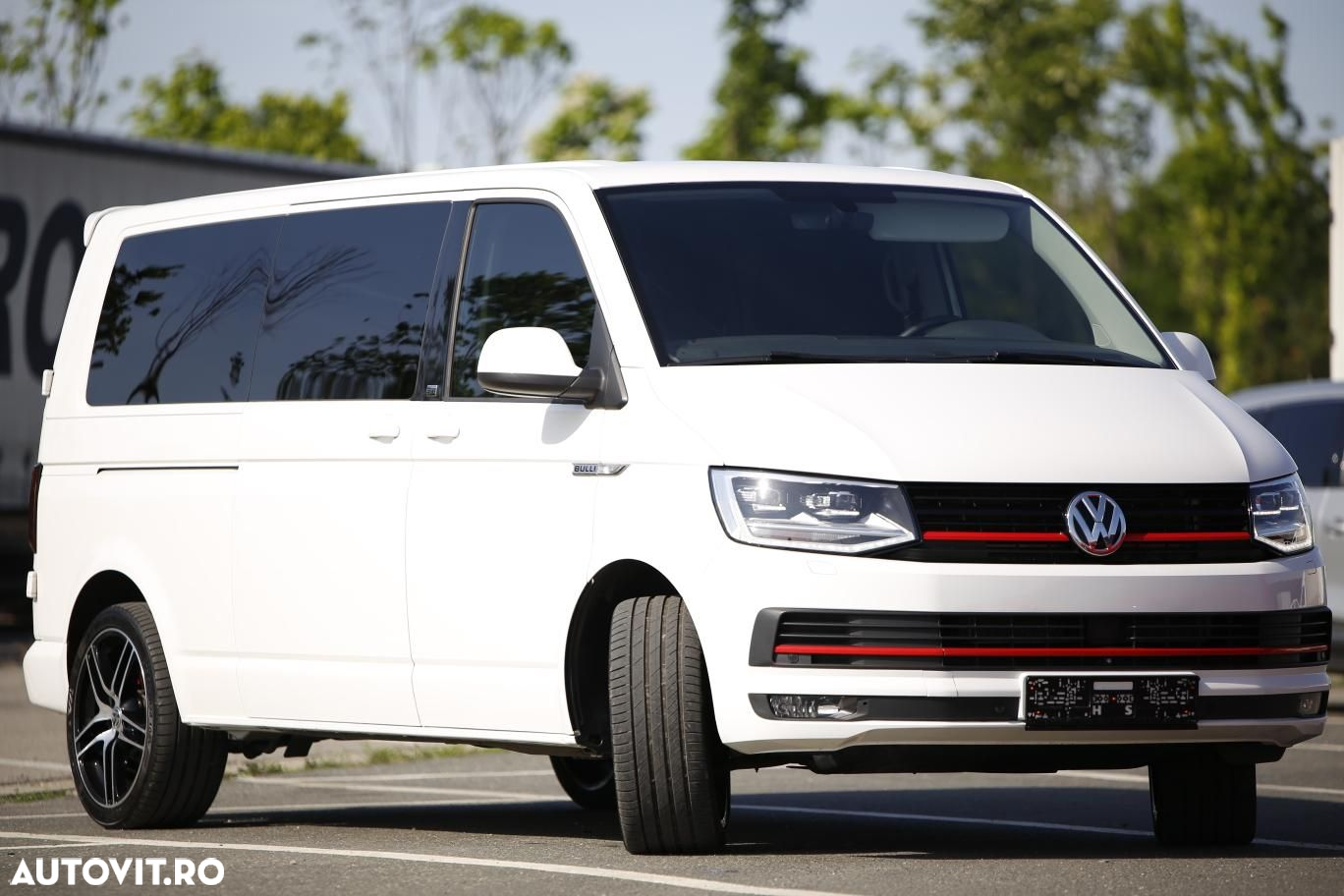 Volkswagen Caravelle - 3