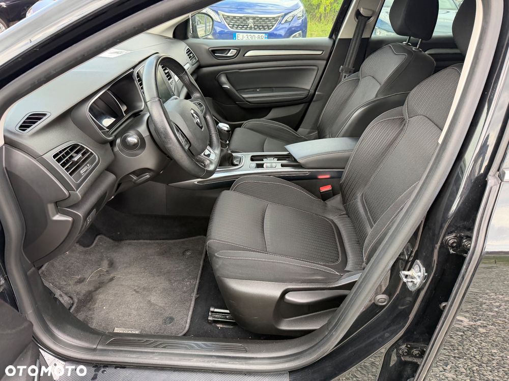 Renault Megane TCe 115 GPF LIMITED - 31