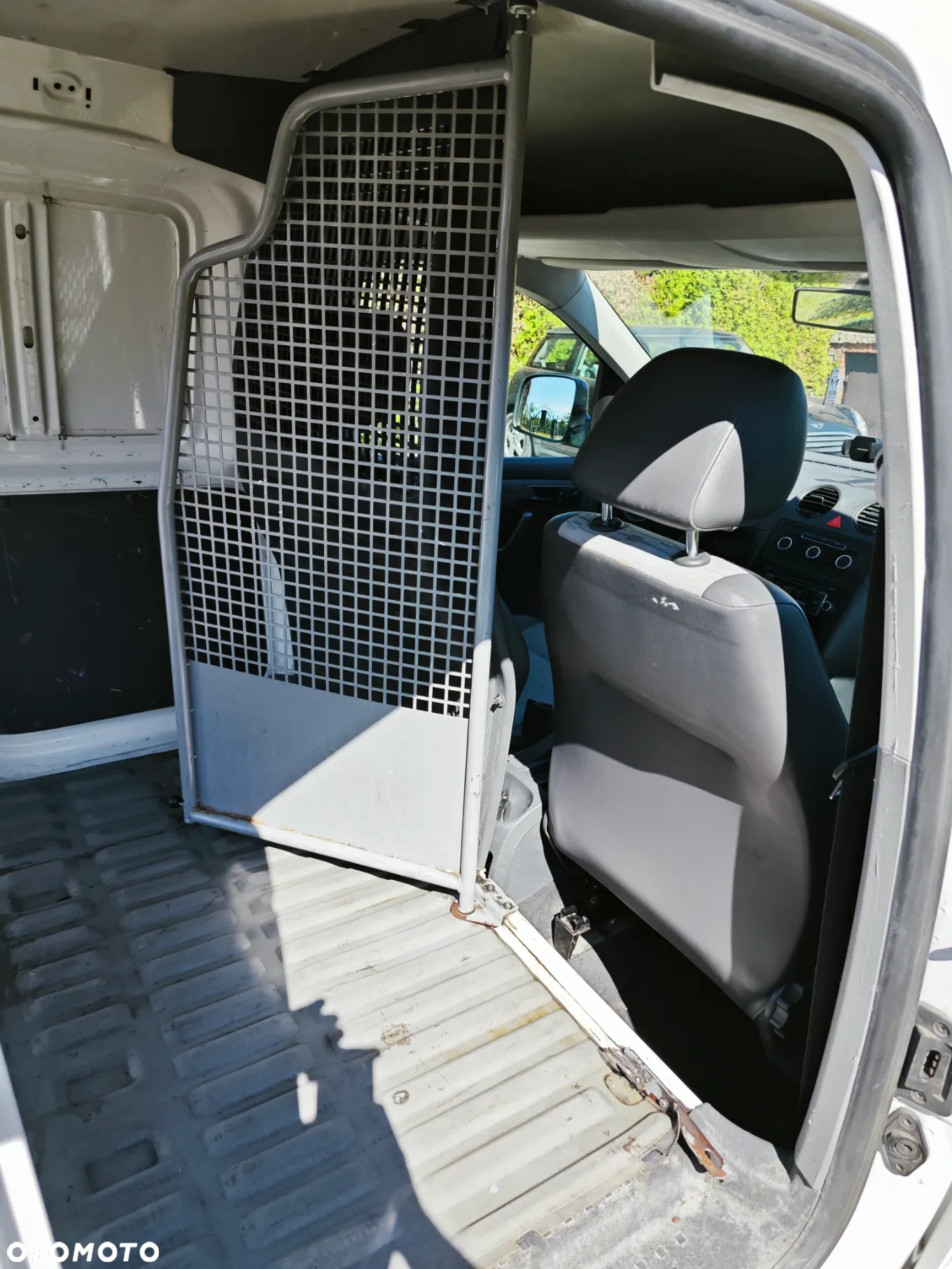 Volkswagen Caddy 1.6 TDI - 17
