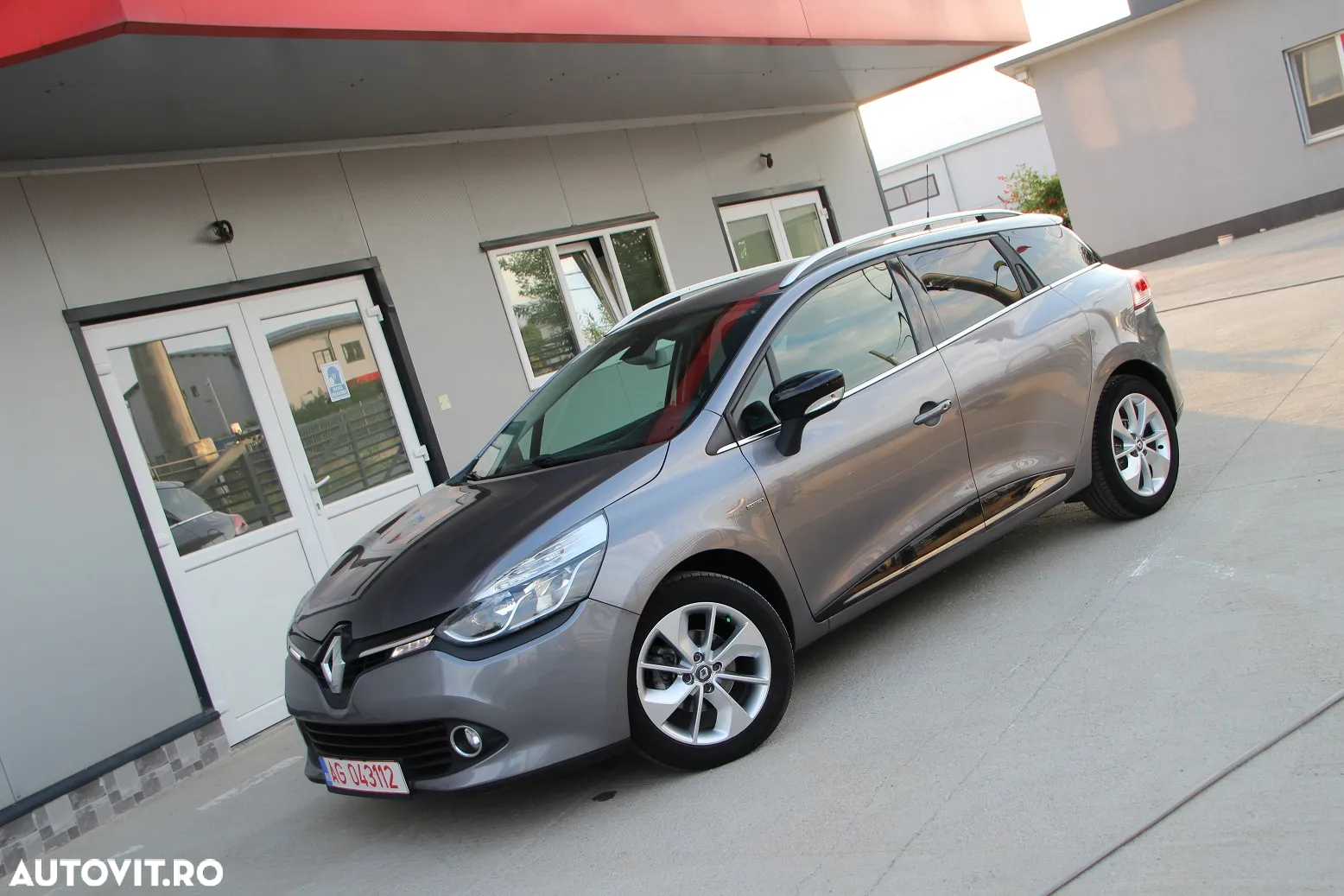 Renault Clio Grandtour Energy TCe 90 Start & Stop Intens - 2