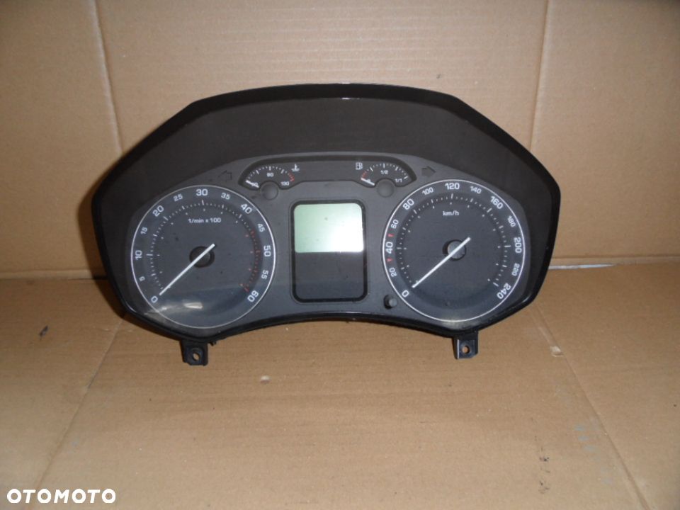 LICZNIK ZEGAR SKODA OCTAVIA II 1.9 TDI 1Z0920810D A2C53032531 1Z0920810D - 1