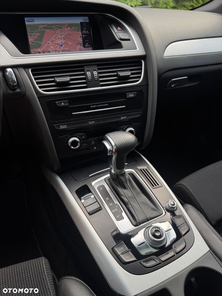 Audi A4 Avant - 29
