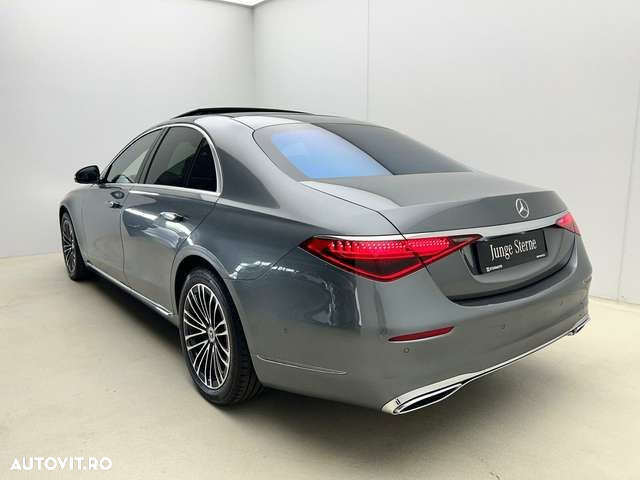 Mercedes-Benz S - 8